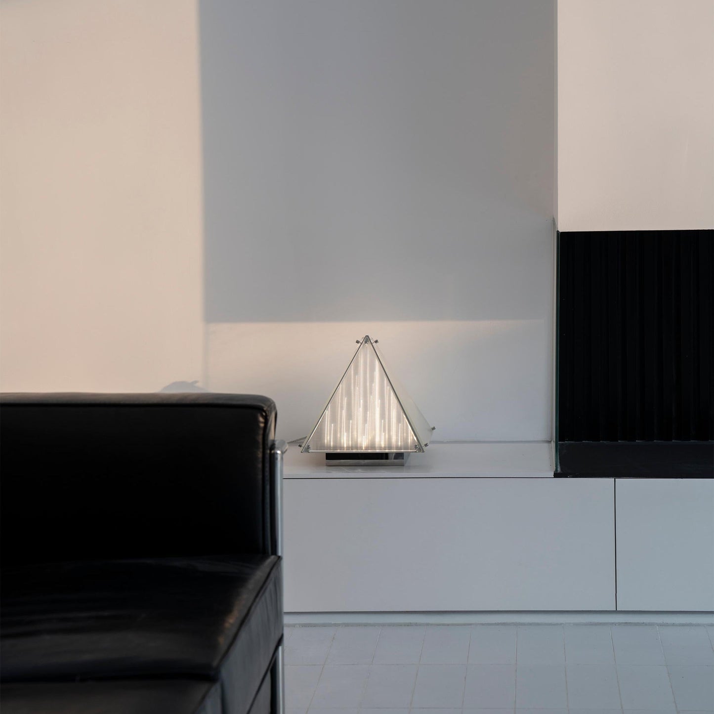 ShineBurst - Elegant Lamp