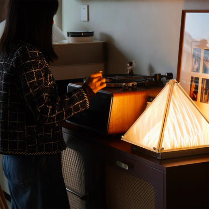 ShineBurst - Elegant Lamp