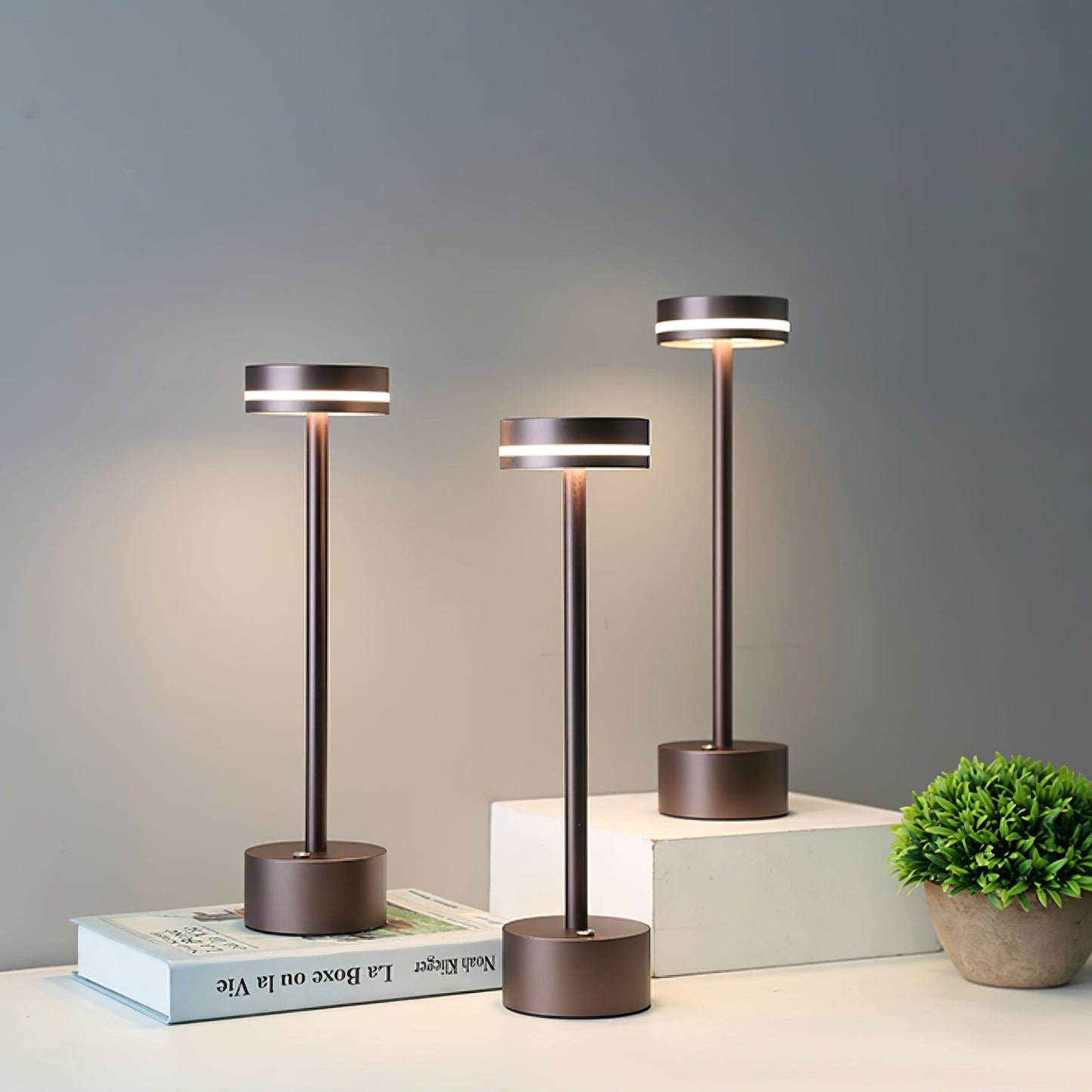 FunRadiance - LED Table Lamp with Vibrant Design and Warm Glow