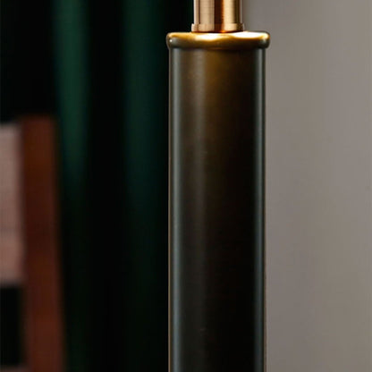 LuxeFuture - Elegant Lamp with Modern Form and Subtle Glow