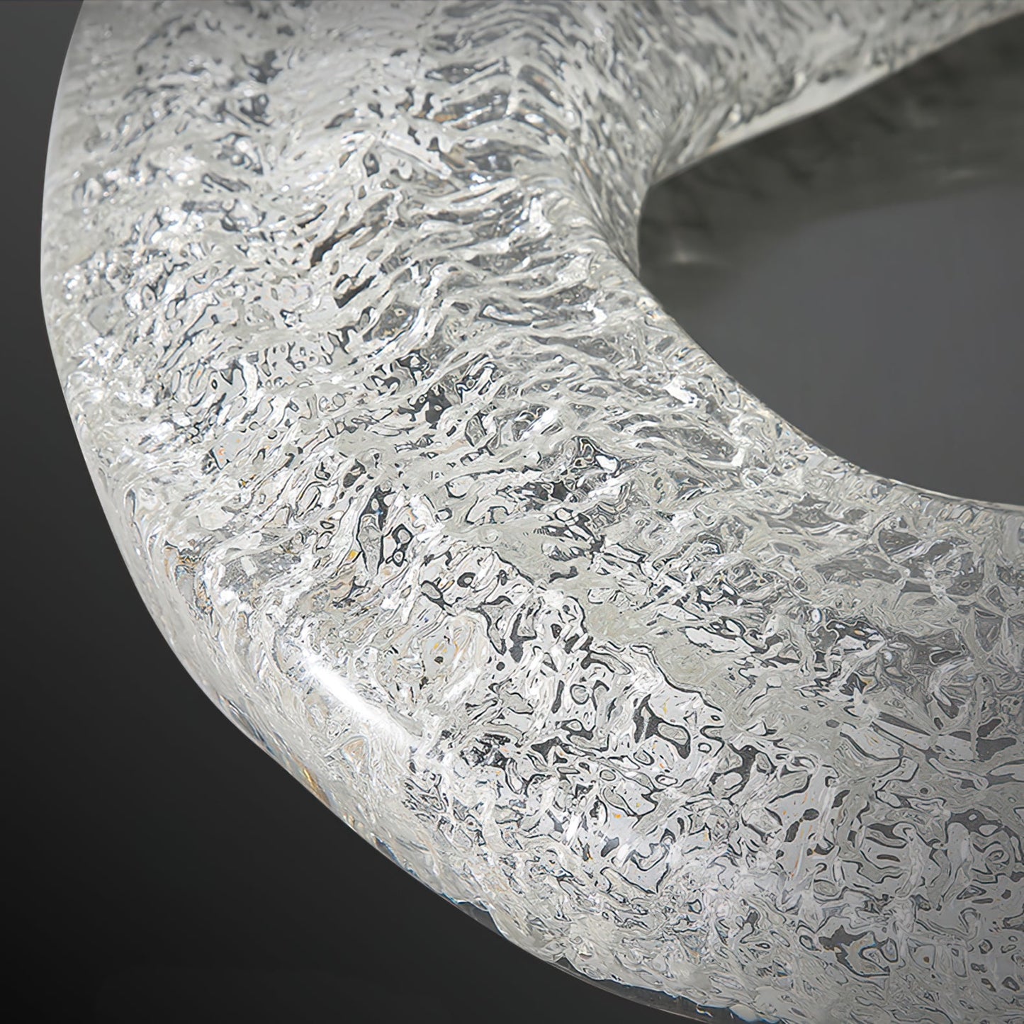 SculptureLuxe - Lampa sufitowa o artystycznym kształcie i ciepłym blasku