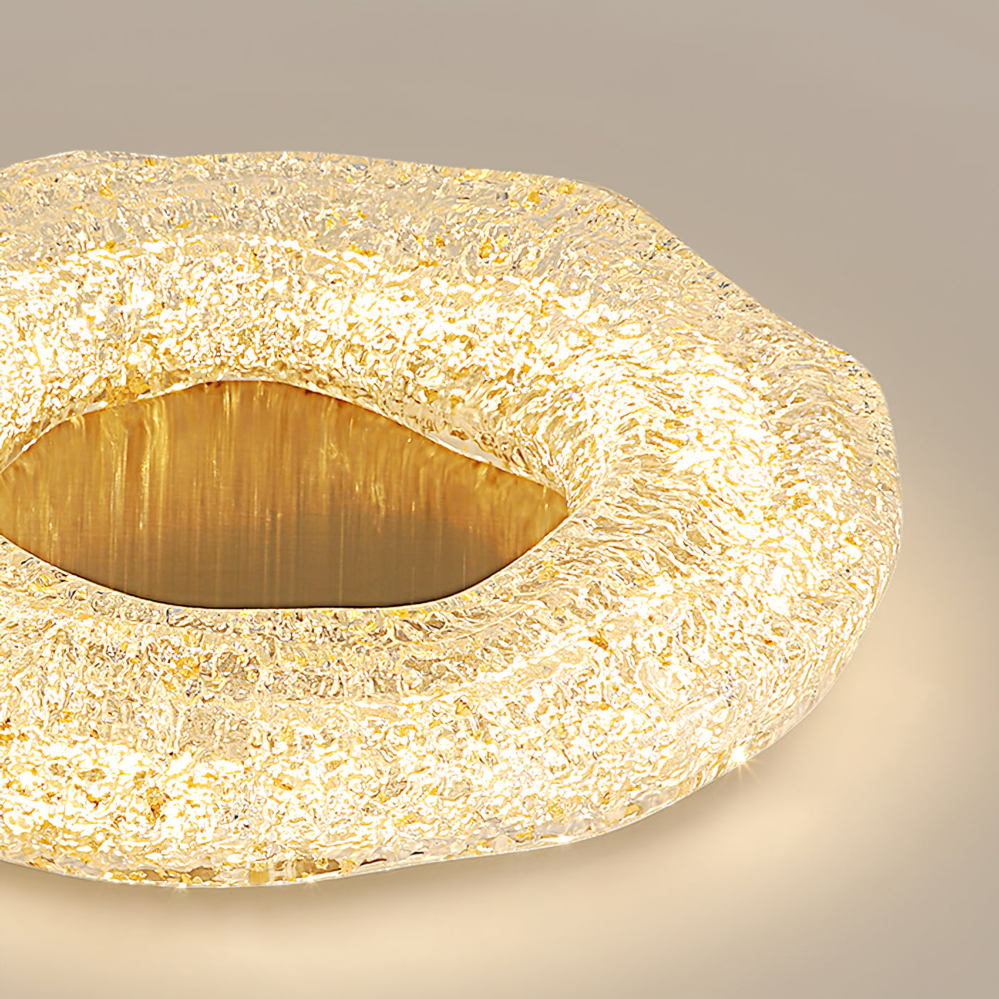 SculptureLuxe - Lampa sufitowa o artystycznym kształcie i ciepłym blasku