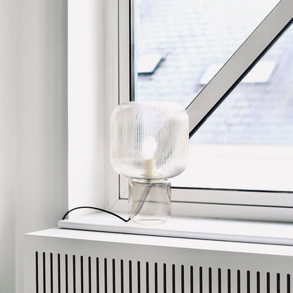 GlimmerOval – Stylowa Lampa Stołowa ze Szkła i Metalu