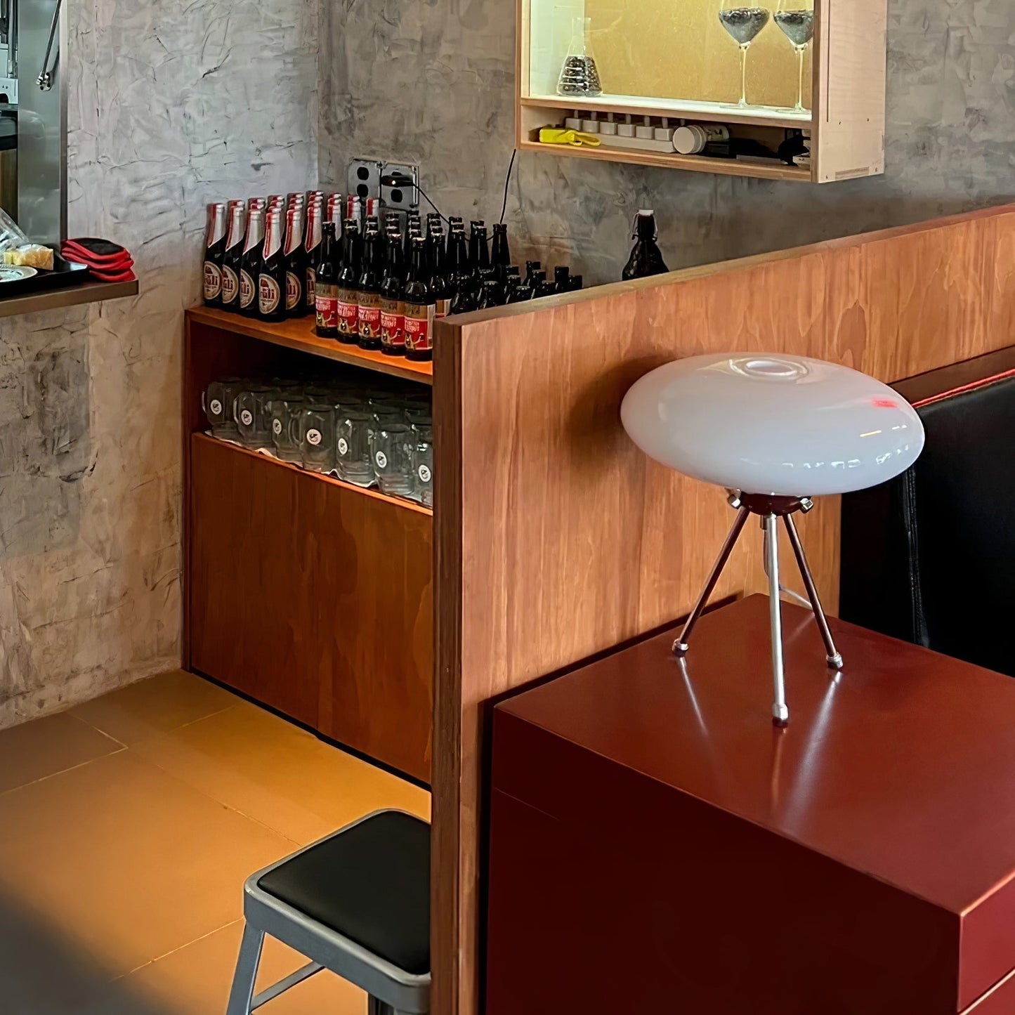 OrbGlow - Lampe de Bureau Élégante