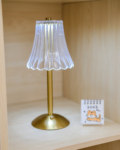 RadiantGold – Elegant Portable Table Lamp