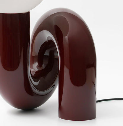 ArtGlow – Farverig Bordlampe til Livlige Interiører