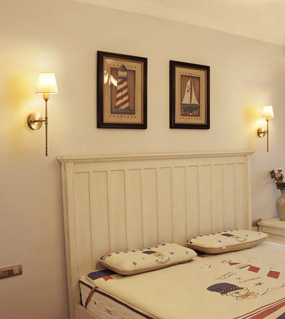 WarmCopper – Sleek Copper Wall Lamp with Soft Light