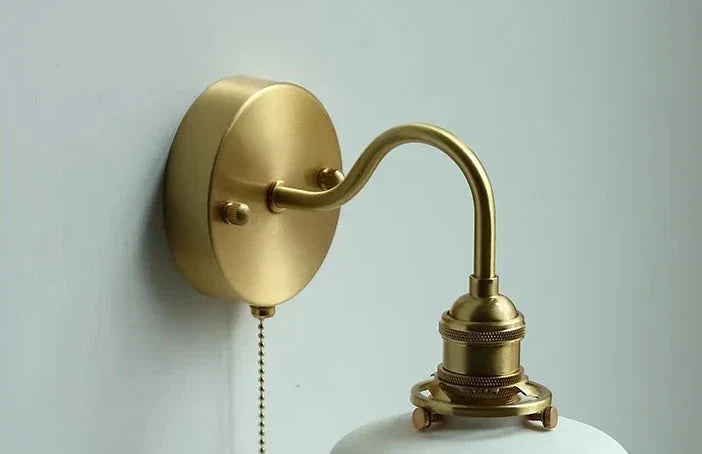 ScandiAura – Lampada da parete in ceramica elegante con design nordico