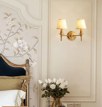 WarmCopper – Sleek Copper Wall Lamp with Soft Light