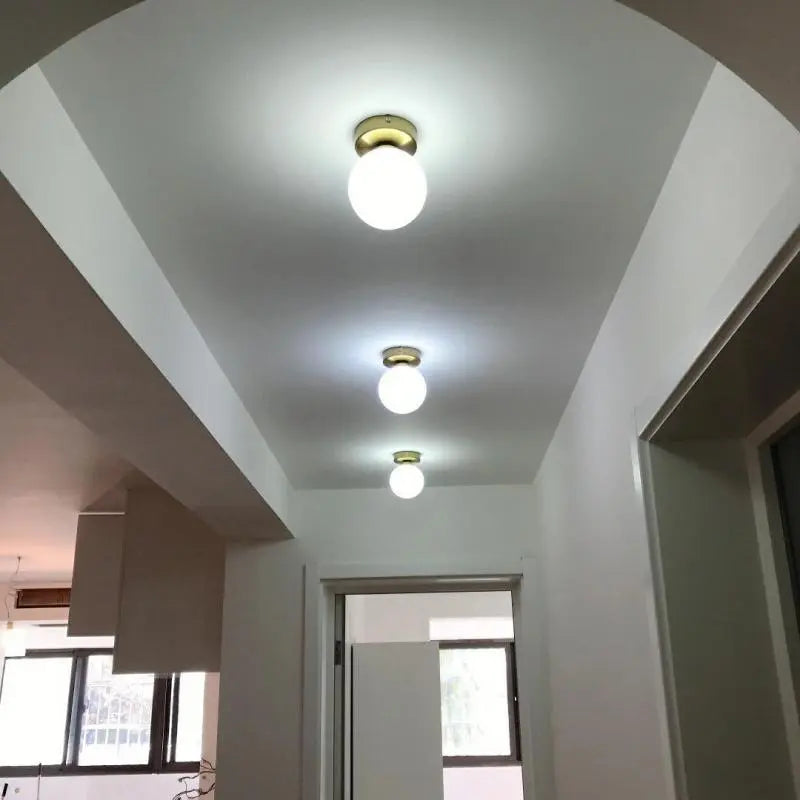 LuxeGlass – Skandinavische LED-Glaslampe für zeitgenössische Innenräume