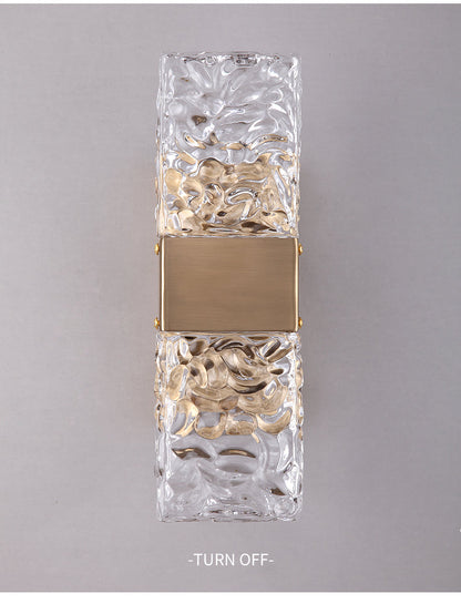 CrystalEdge – Minimalist Wall Lamp with Gold and Crystal Accents
