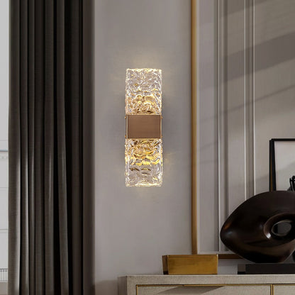 CrystalEdge – Minimalist Wall Lamp with Gold and Crystal Accents