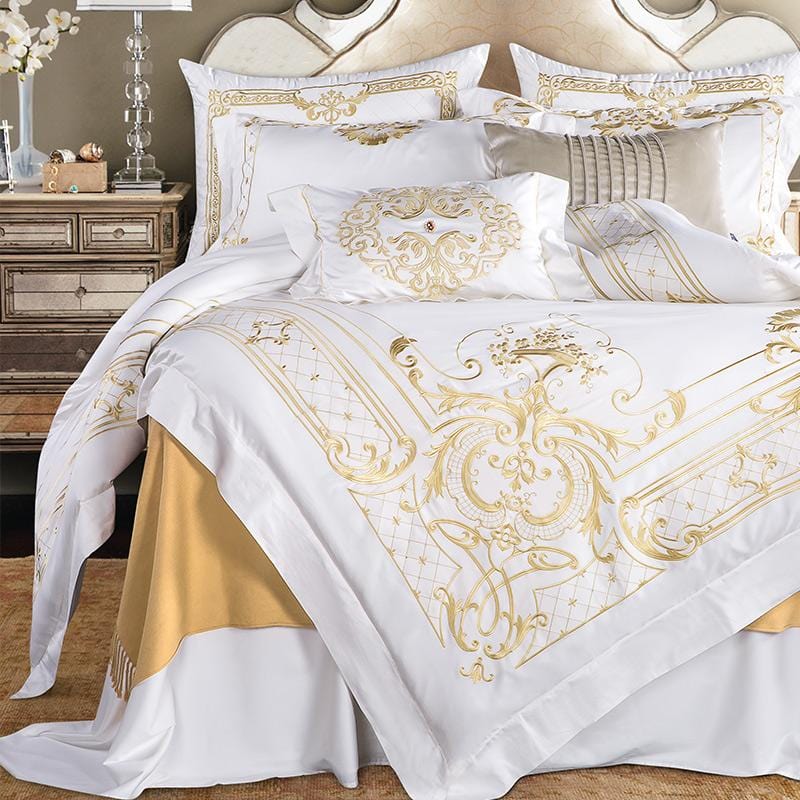 GoldenWood - Elegant White and Gold Bedding