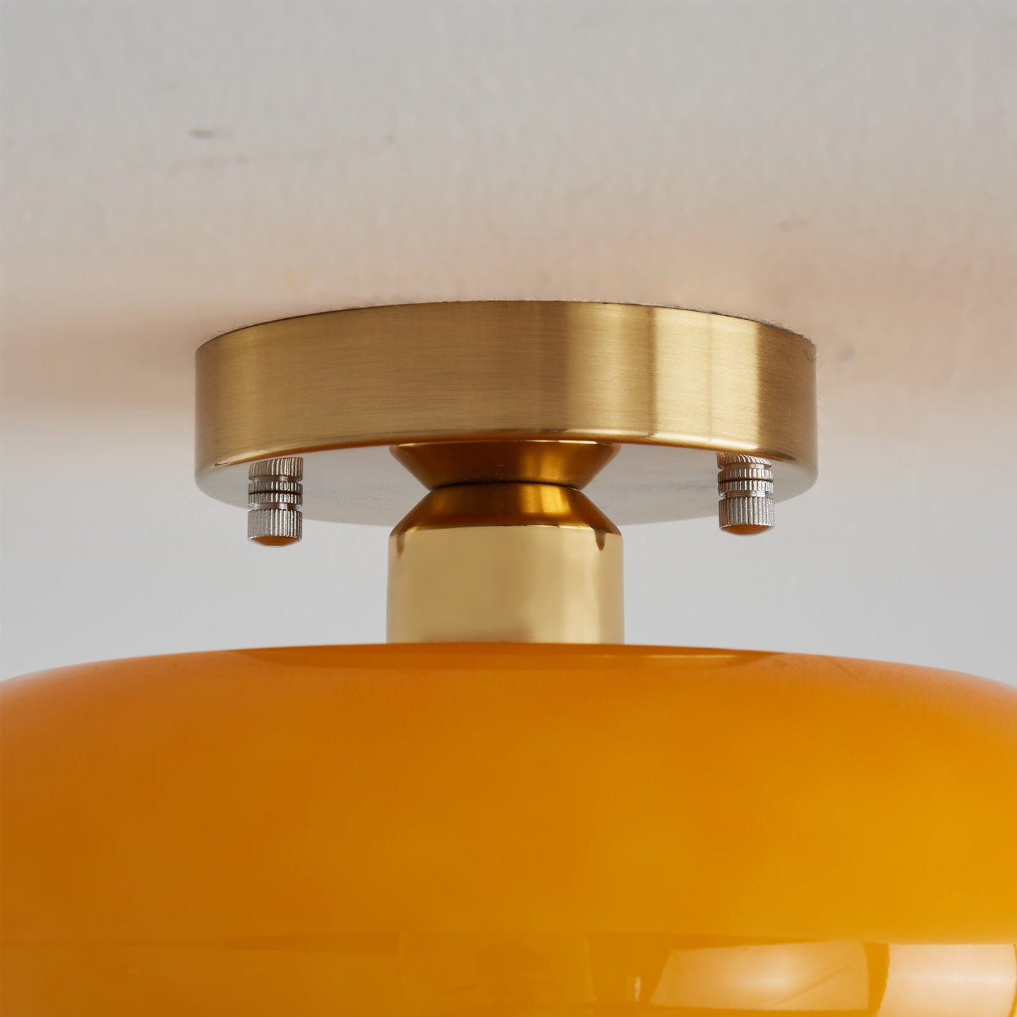 LuxeHailie - Plafonnier au style épuré et à la douce radiance