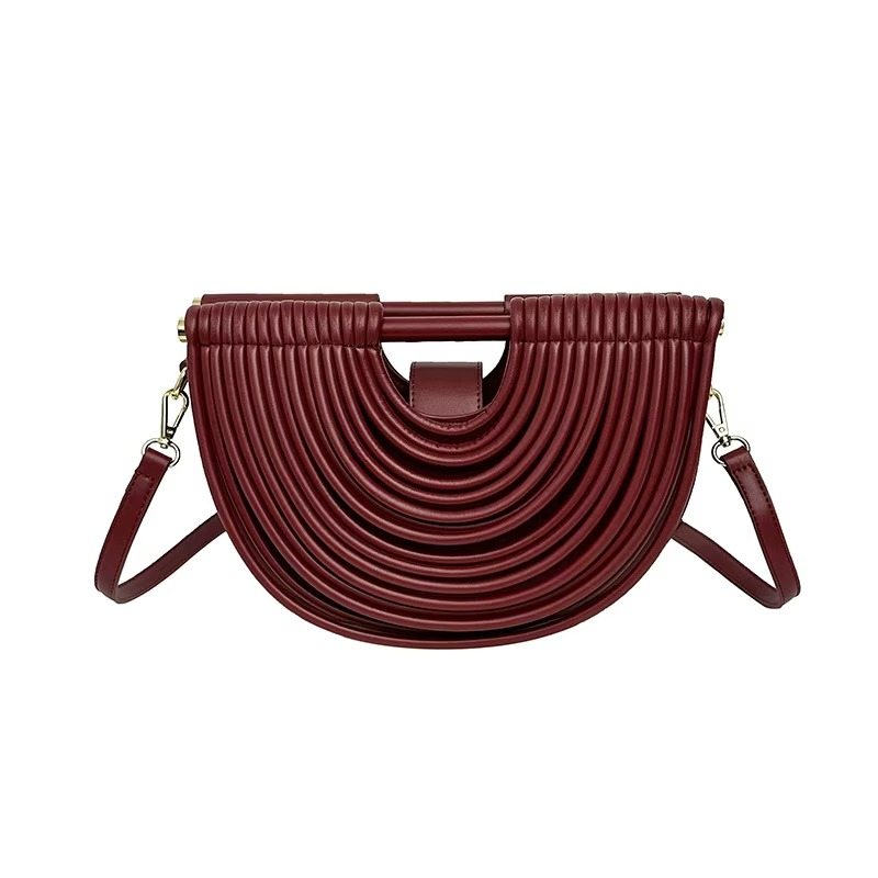 Hand-woven Rope Crescent Pattern Evening Bag 3