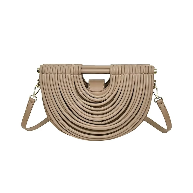 Hand-woven Rope Crescent Pattern Evening Bag 6