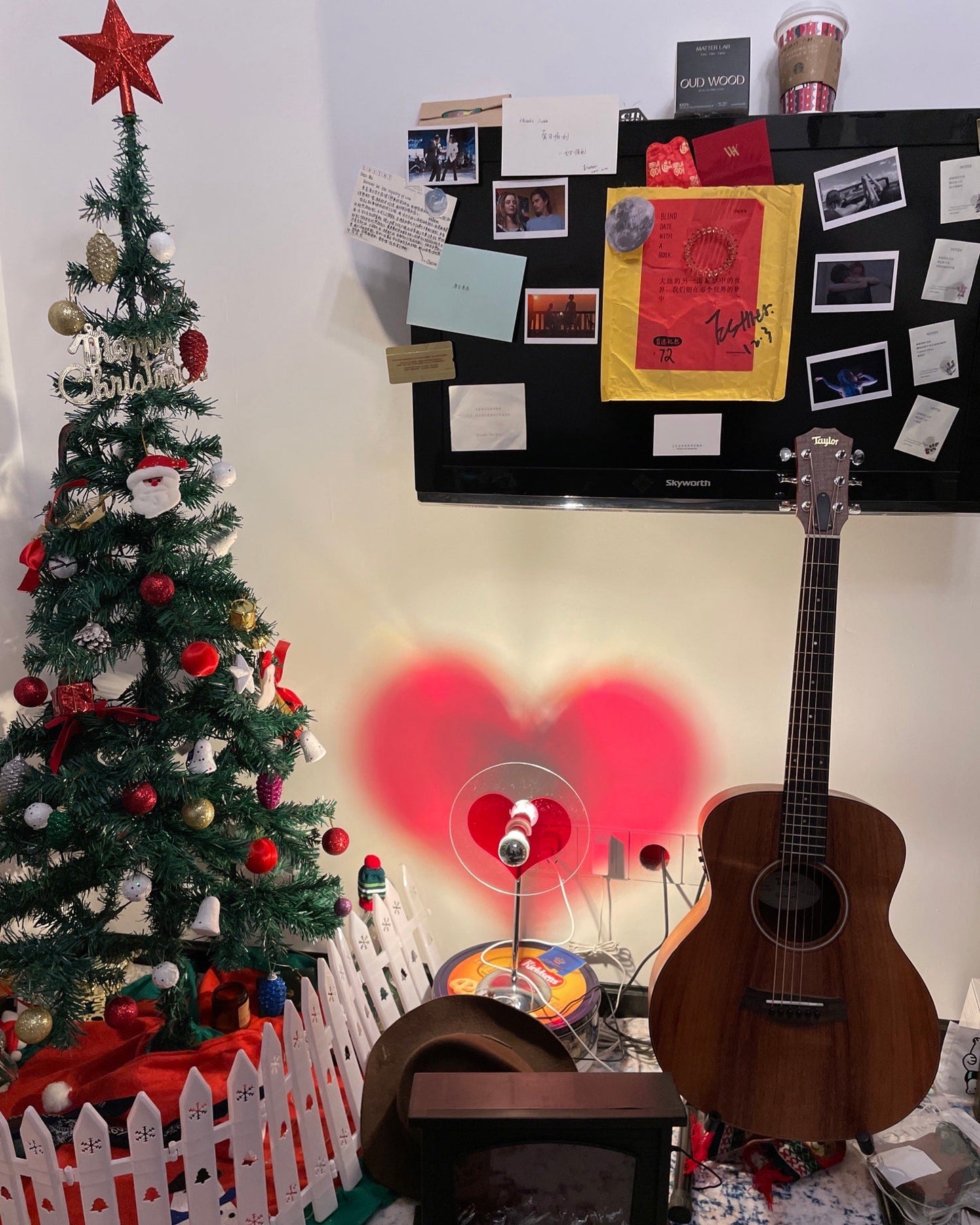 LoveGlow – Lámpara de Mesa Elegante con LED Recargable