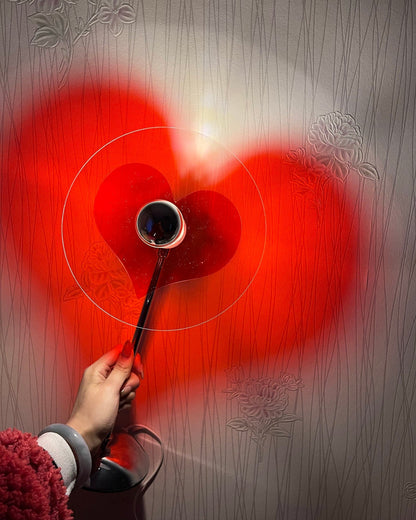 LoveGlow – Lámpara de Mesa Elegante con LED Recargable