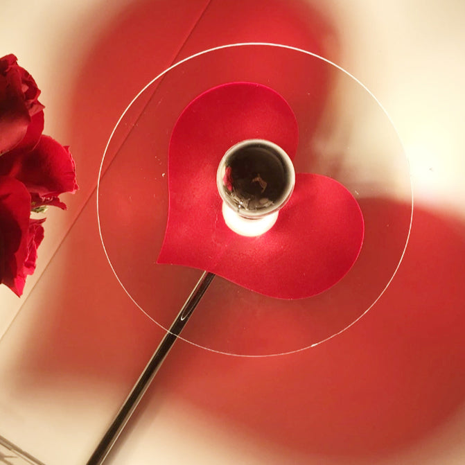 LoveGlow – Lámpara de Mesa Elegante con LED Recargable