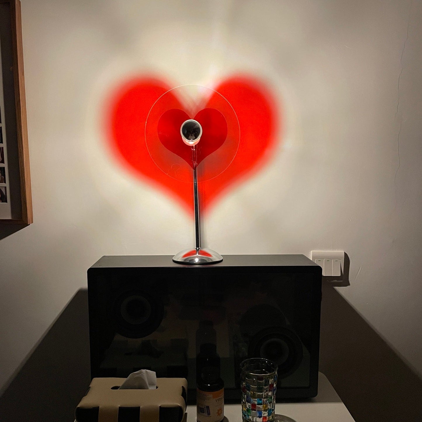 LoveGlow – Lámpara de Mesa Elegante con LED Recargable