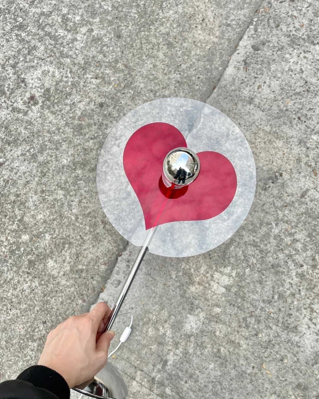 LoveGlow – Lámpara de Mesa Elegante con LED Recargable