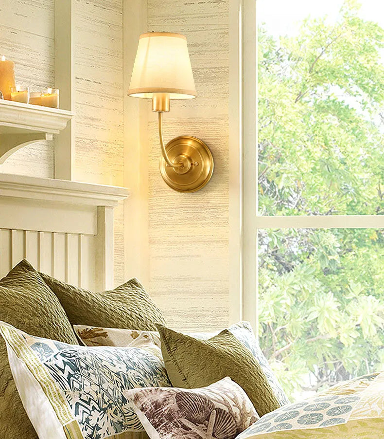 WarmCopper – Sleek Copper Wall Lamp with Soft Light