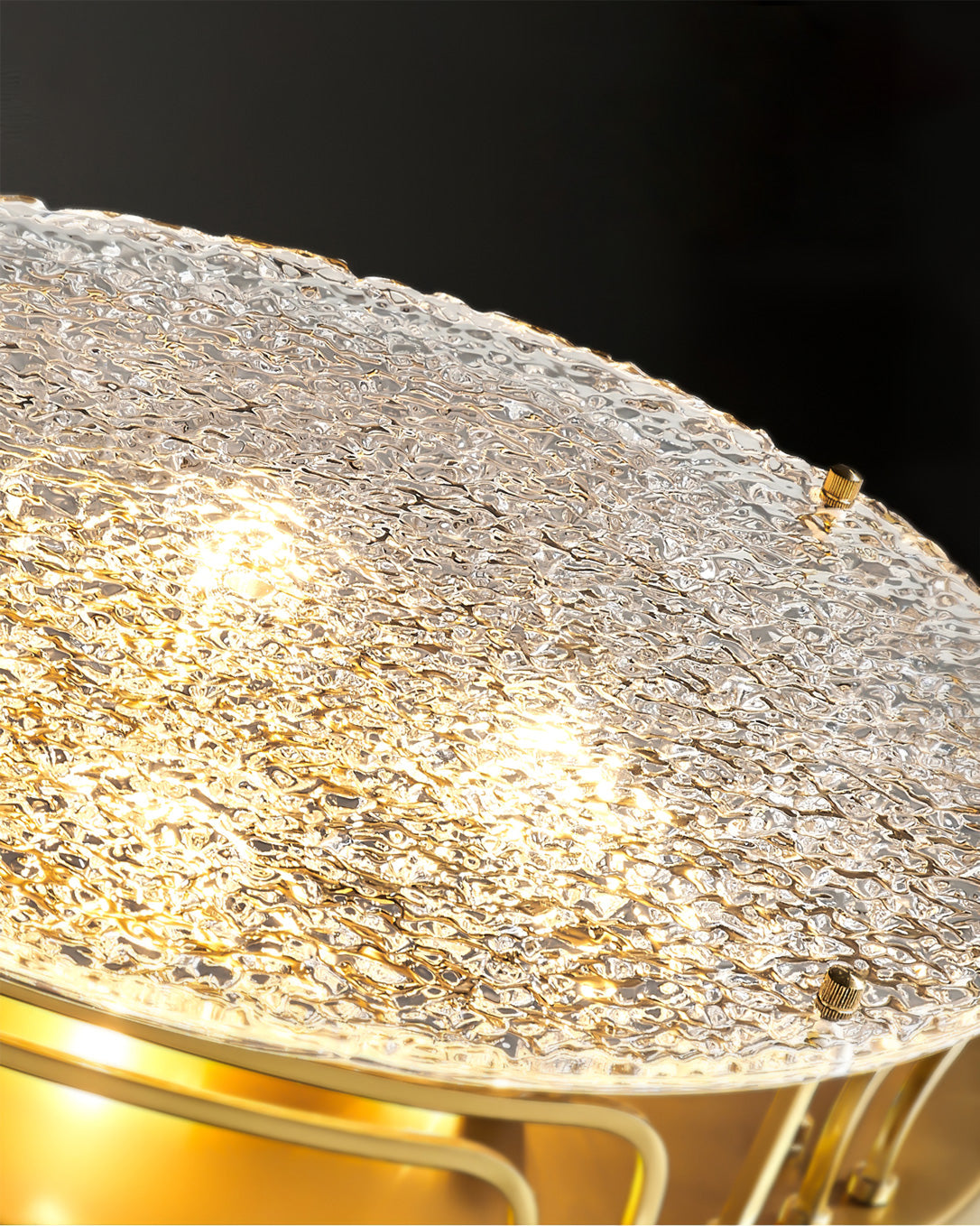 LuxeHaven - Loftlampe med rene linjer og hyggelig atmosfære