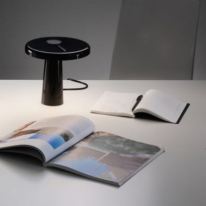 RoundLuxe - LED Table Lamp with Stylish Circular Form and Soft Glow