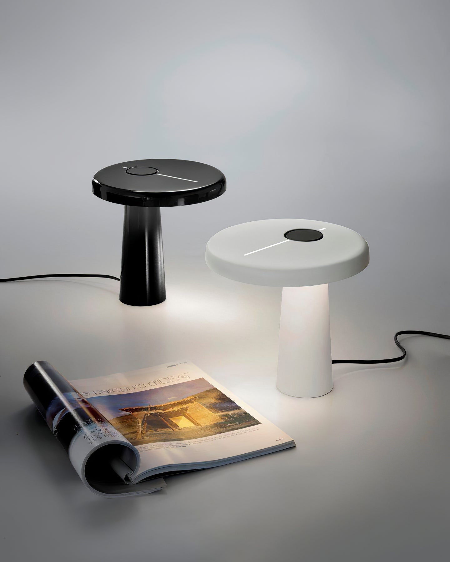 RoundLuxe - LED Table Lamp with Stylish Circular Form and Soft Glow