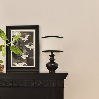 VintageGlow - Lámpara con diseño de frasco clásico y luz suave