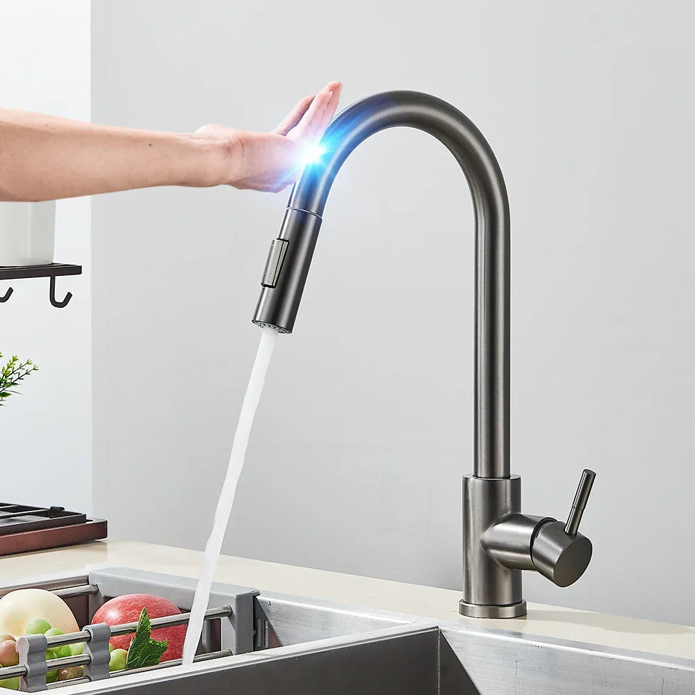 Kitchen Tap with Touch Sensor and Pull Out 2