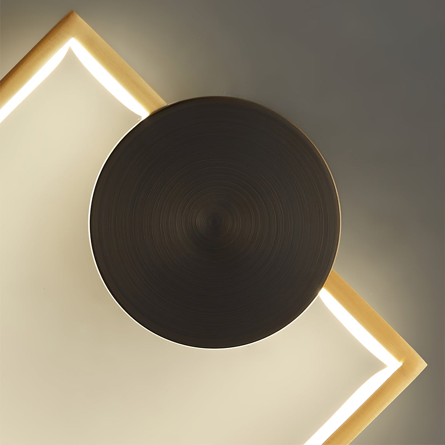 GeoLight – Sleek Geometric Wall Lamp for Contemporary Spaces