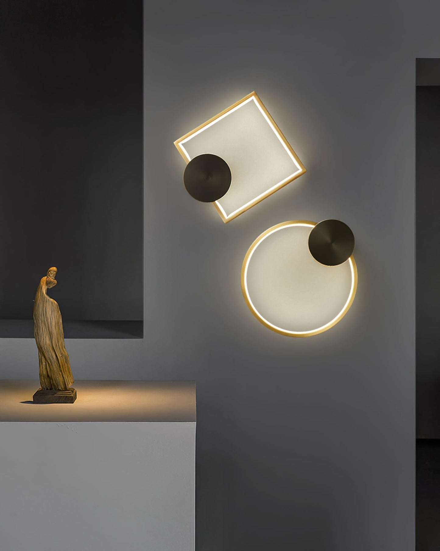 GeoLight – Sleek Geometric Wall Lamp for Contemporary Spaces