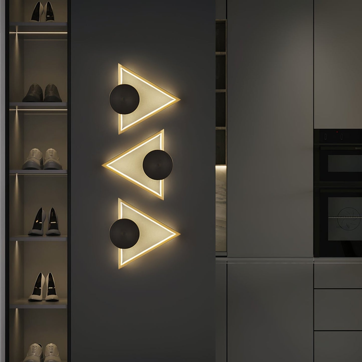 GeoLight – Sleek Geometric Wall Lamp for Contemporary Spaces