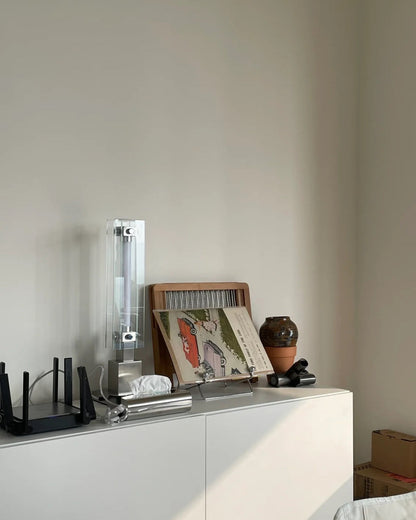 RefinedLume - Lampe de table élégante avec une lueur subtile