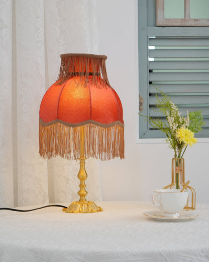 ElegantFringe – Modern Brass Lamp with Tassels