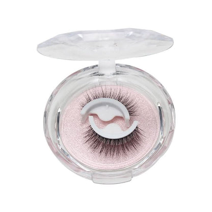 LashPerfect – Reusable self-adhesive lashes for dramatic moments 5