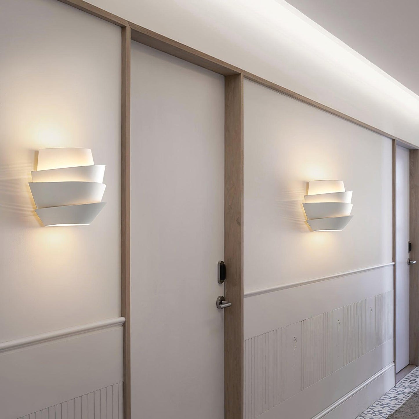 SoleilGlow – French Sunlight-Inspired Wall Lamp for Radiant Spaces