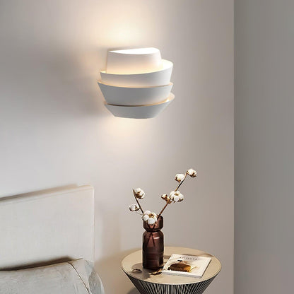 SoleilGlow – French Sunlight-Inspired Wall Lamp for Radiant Spaces