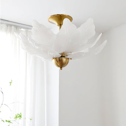 FoliageGlow - Loftlampe med glasbladdesign og blød belysning