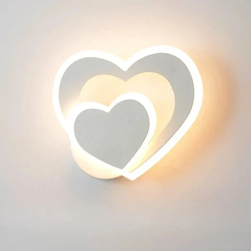HeartGlow – Elegancka Lampa Ścienna