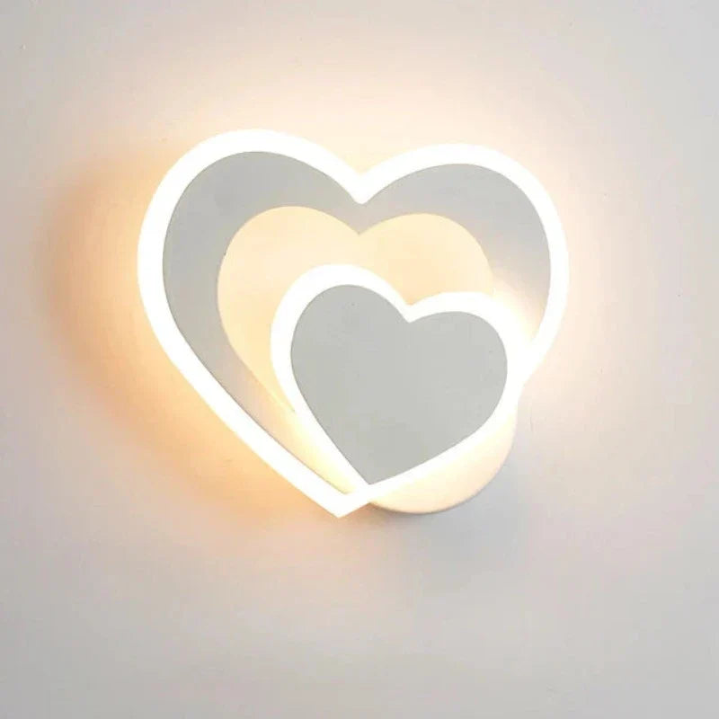 HeartGlow – Elegancka Lampa Ścienna