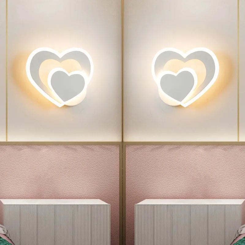 HeartGlow – Elegancka Lampa Ścienna