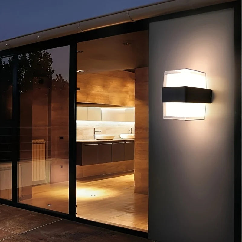 AquaBeam - Modern Waterproof Outdoor Light