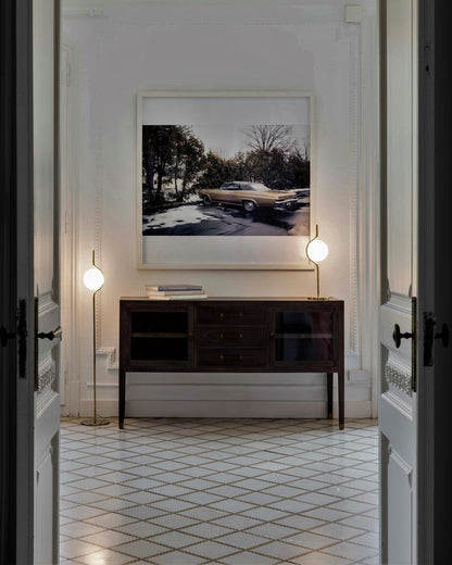 HoverGlow - Table Lamp with Weightless Design and Warm Illumination