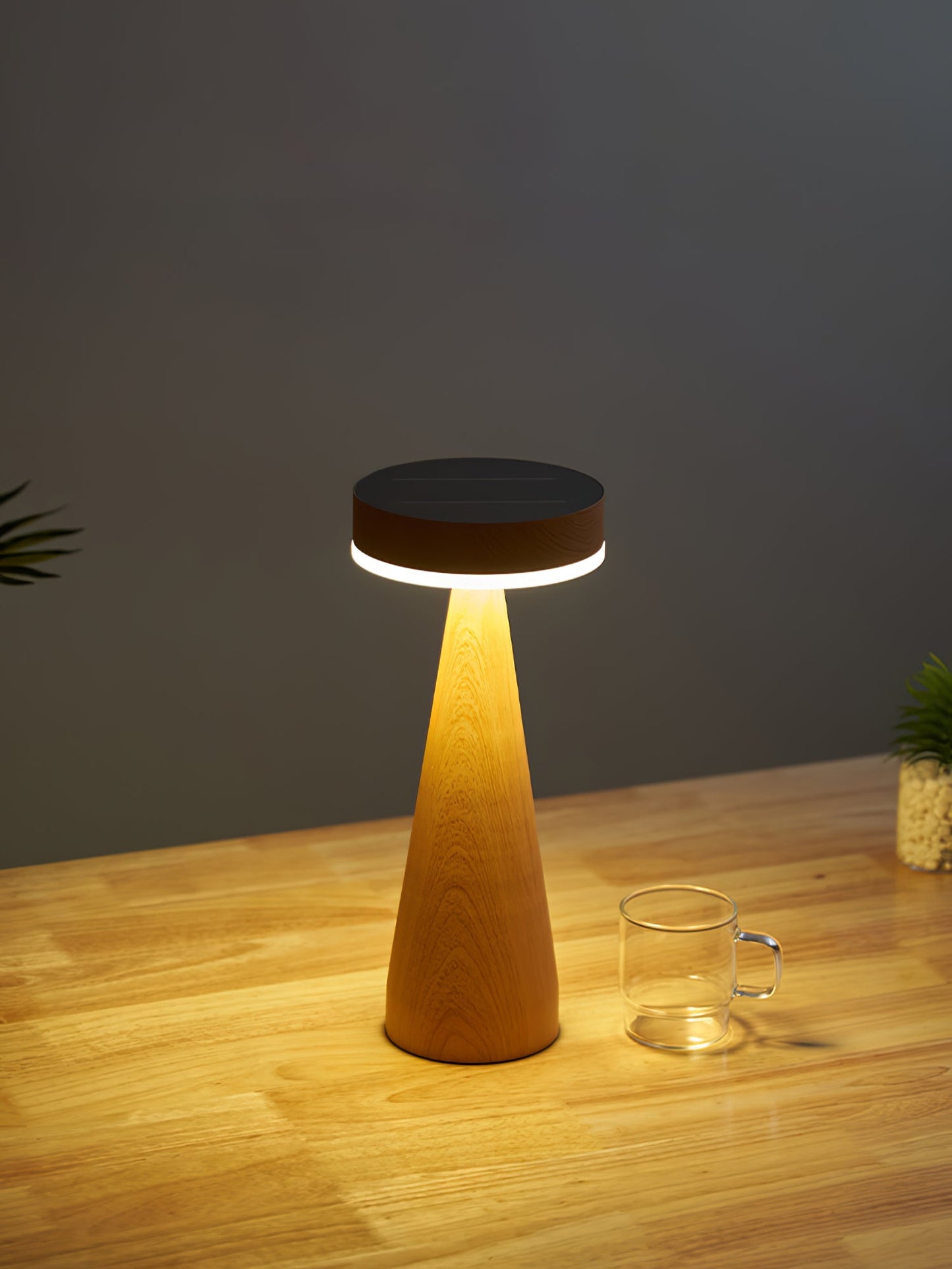 CoastalLuxe - Lampe de table avec fonction rechargeable et inspiration maritime
