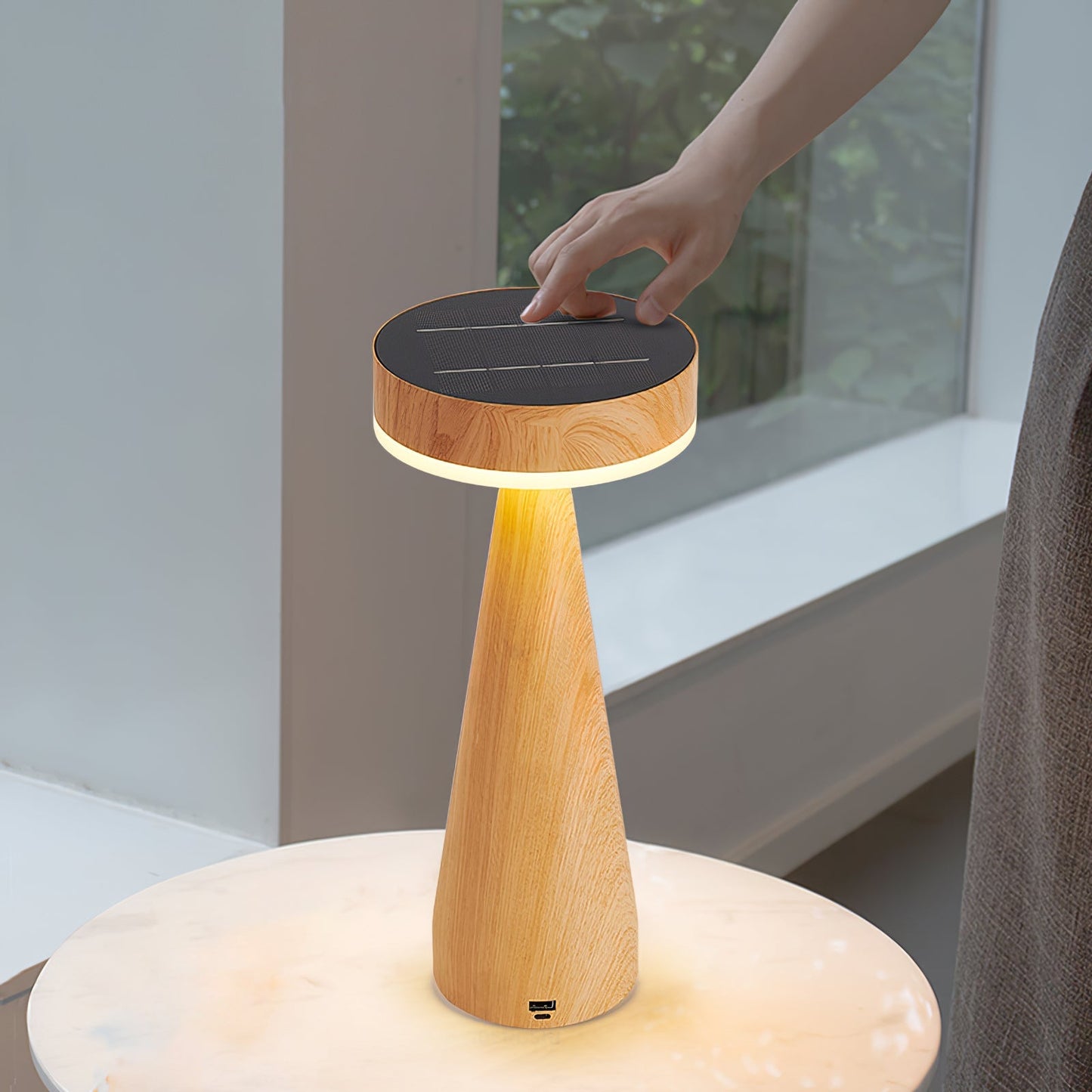 CoastalLuxe - Lampe de table avec fonction rechargeable et inspiration maritime