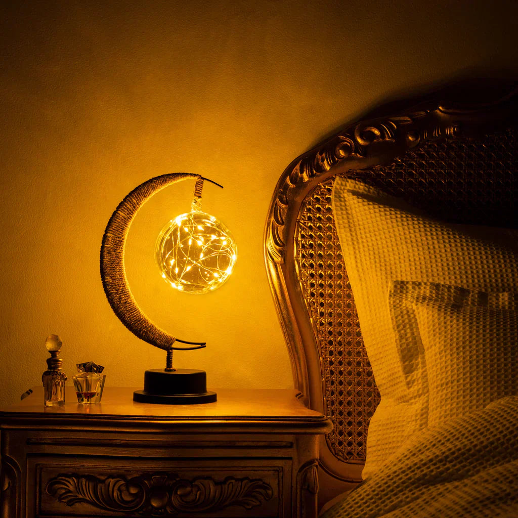 EnchantedGlow – Magical Moon Lamp