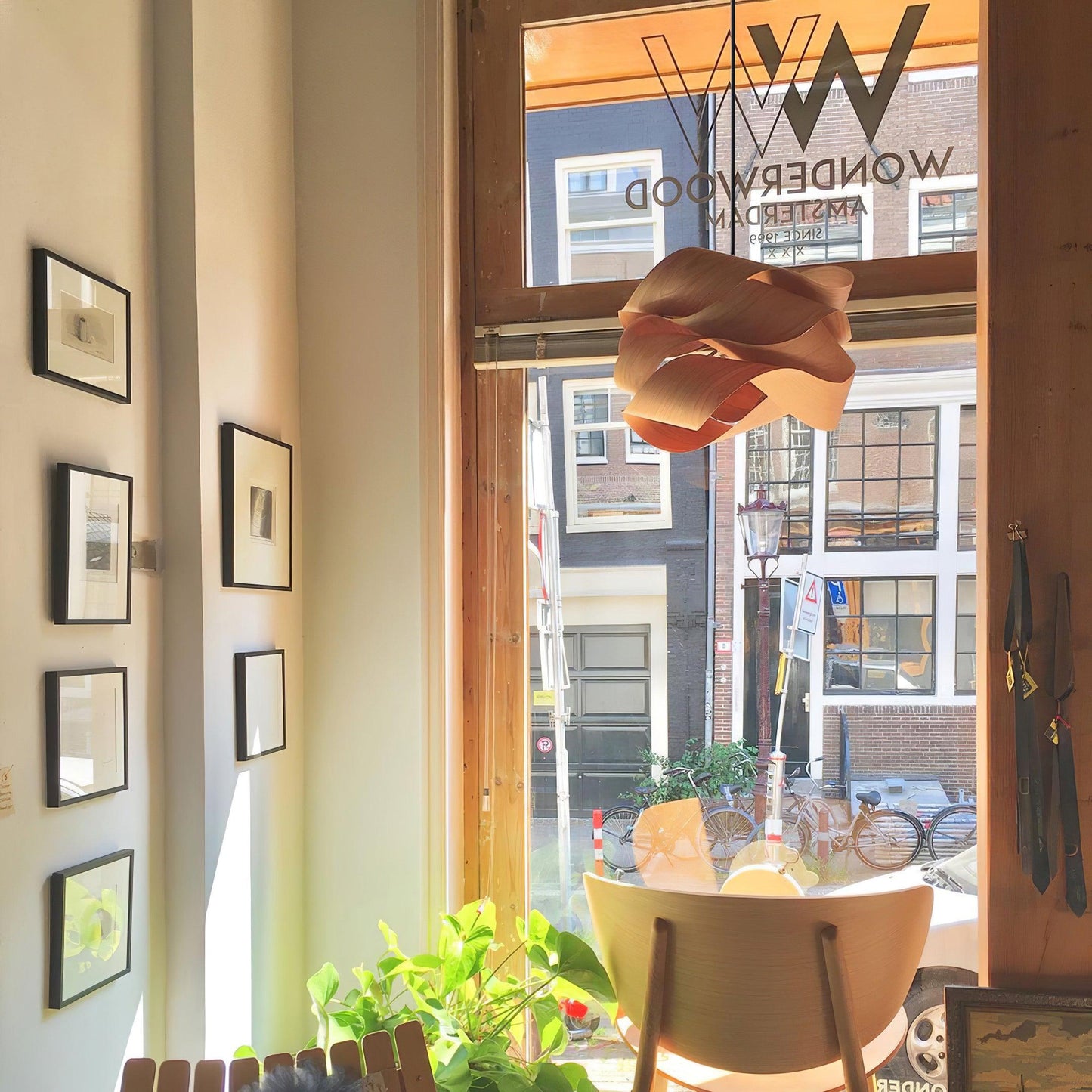 LinkaAura - Modern Pendant Light