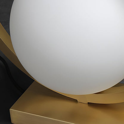 LuxeBrass - Bordlampe med messingberøring og atmosfærisk belysning